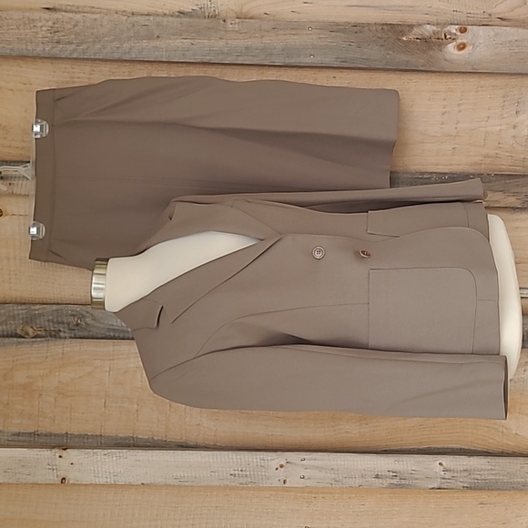 Vintage Taupe Brown 3 pc Polyester Business Suit Set Blazer Skirt Pants - Picture 2 of 11